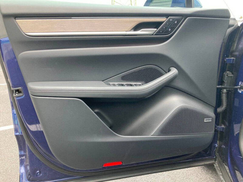 2024 Porsche Macan 4 Electric