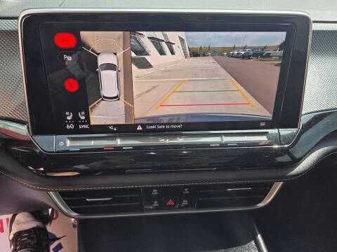 2024 Volkswagen Atlas Cross Sport SEL Premium R-Line 4Motion