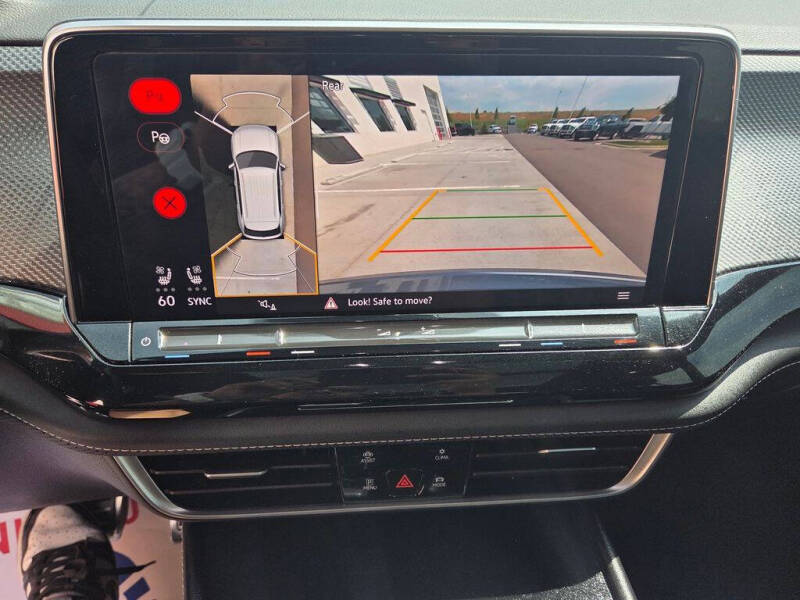 2024 Volkswagen Atlas Cross Sport SEL Premium R-Line 4Motion