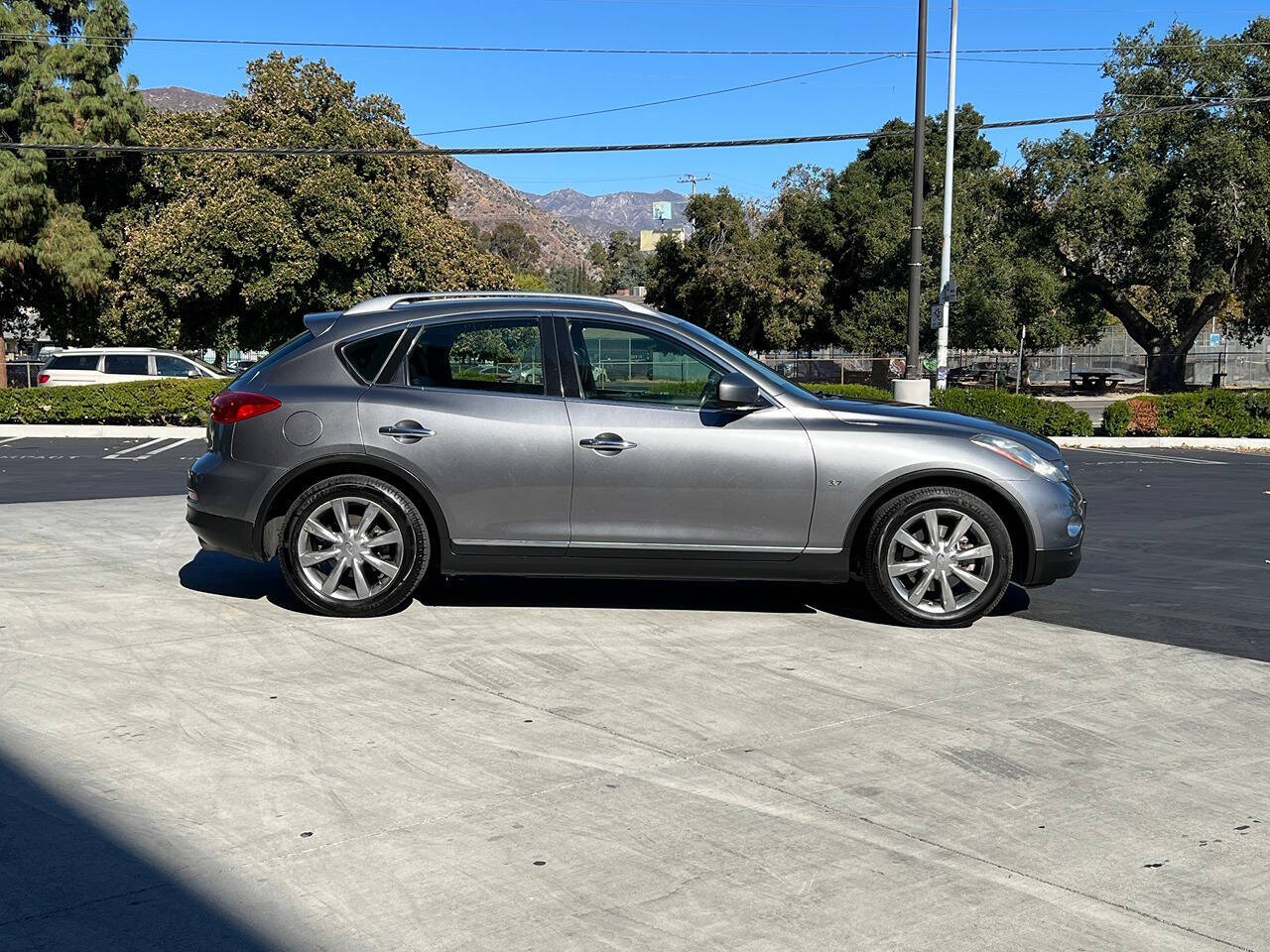 2014 INFINITI QX50 for sale at R&G Auto Sales in Tujunga, CA