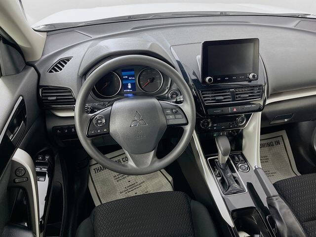 2024 Mitsubishi Eclipse Cross LE