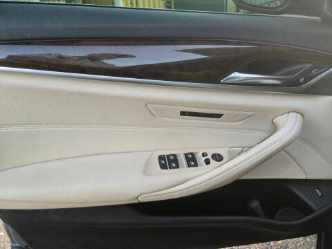 2017 BMW 5 Series 530i