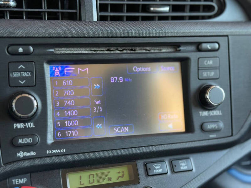 2013 Toyota Prius c Three