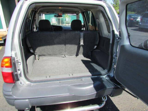 2001 Chevrolet Tracker