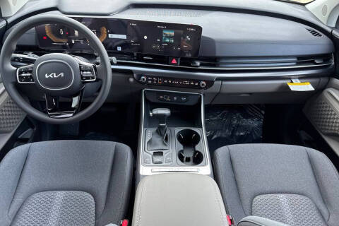 2026 Kia Carnival LX