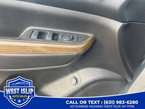 2017 GMC Acadia SLE-2