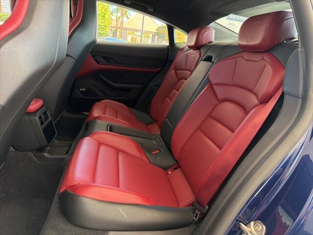 2020 Porsche Taycan Turbo