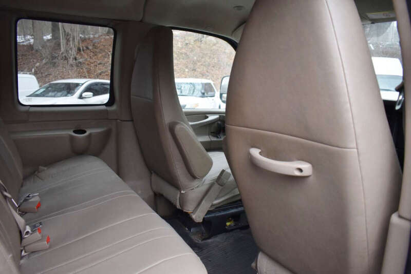 2012 GMC Savana LS 2500