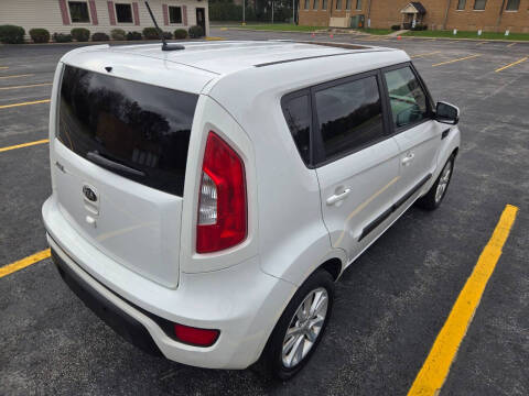 2013 Kia Soul +