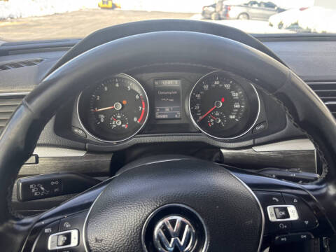 2016 Volkswagen Passat 1.8T SE