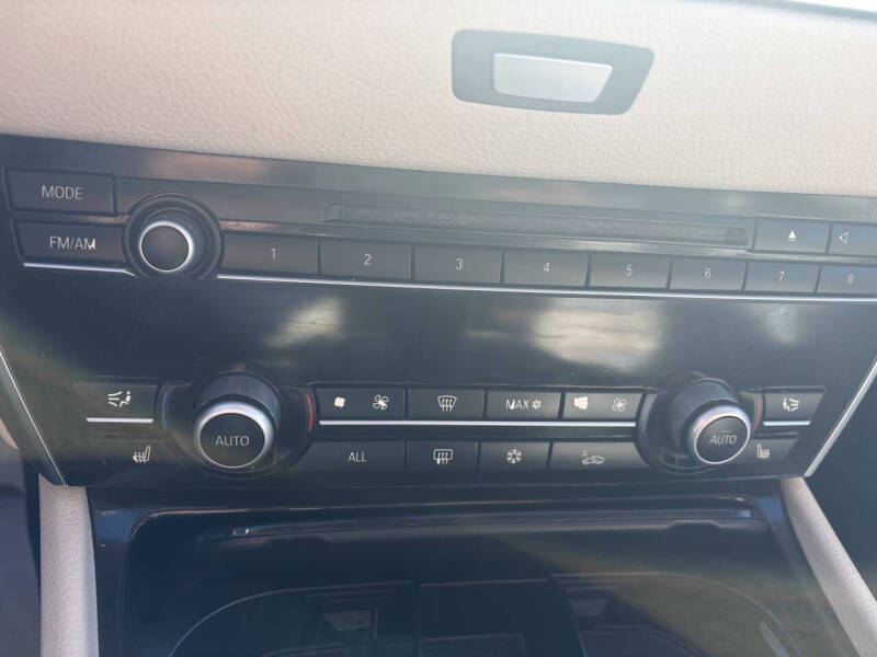 2010 BMW 5 Series 550i Gran Turismo