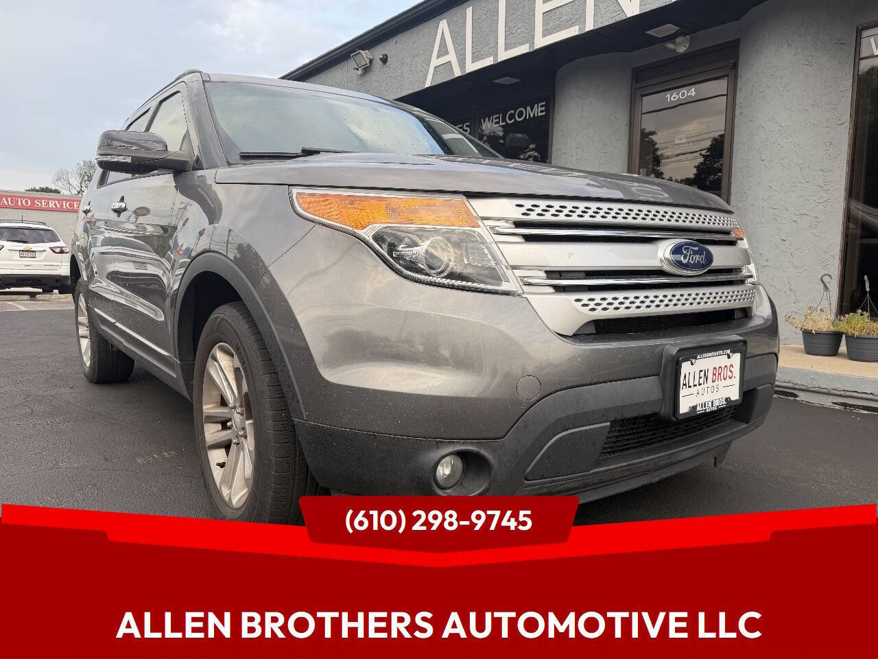  2014 Ford Explorer XLT 4WD   