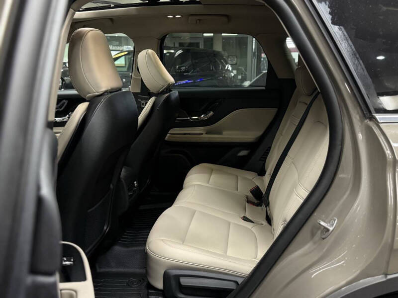 2025 Lincoln Corsair Premiere