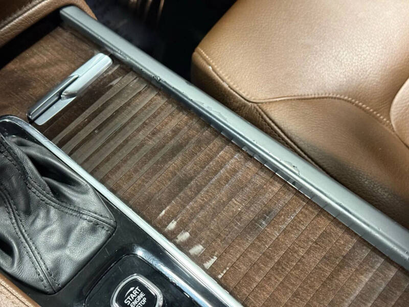 2019 Volvo XC90 T6 Momentum