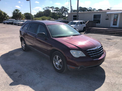 2008 Chrysler Pacifica for sale at Friendly Finance Auto Sales in Port Richey FL