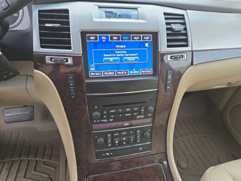 2013 Cadillac Escalade EXT Premium