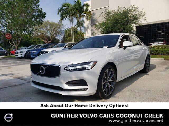 2020 Volvo S90 T6 Momentum