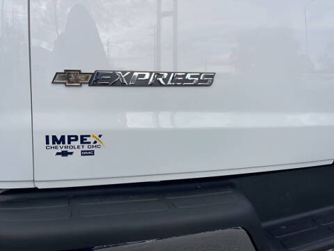 2023 Chevrolet Express 2500