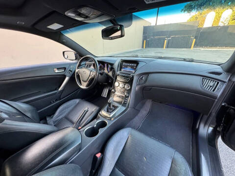 2016 Hyundai Genesis Coupe