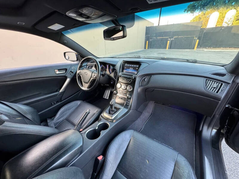 2016 Hyundai Genesis Coupe