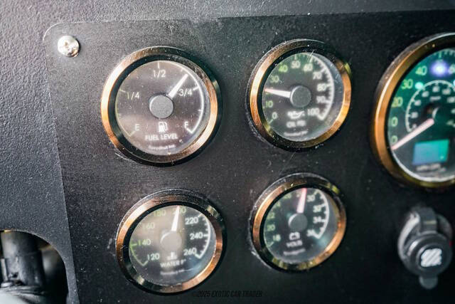 2001 AM General Hummer