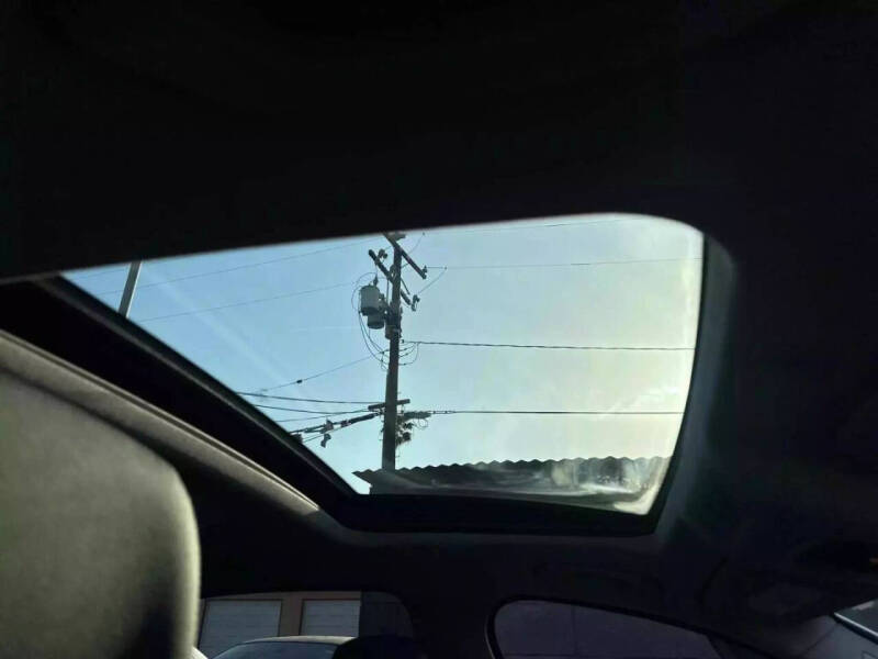 2012 BMW 5 Series 528i