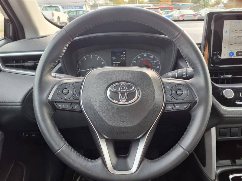 2024 Toyota Corolla Cross LE