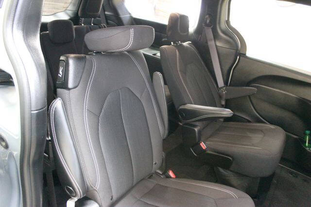 2023 Chrysler Pacifica Touring
