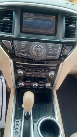 2015 Nissan Pathfinder SV