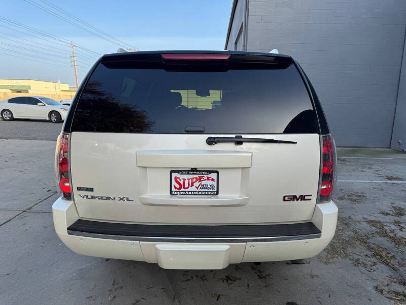 2012 GMC Yukon XL Denali