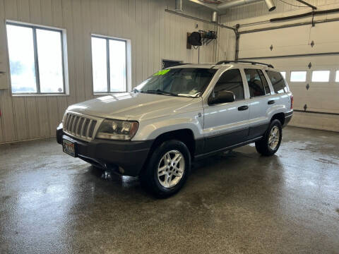 2004 Jeep Grand Cherokee for sale at Sand's Auto Sales in Cambridge MN