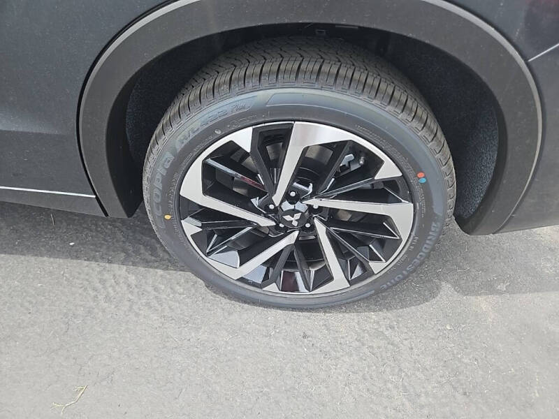 2025 Mitsubishi Outlander PHEV SEL