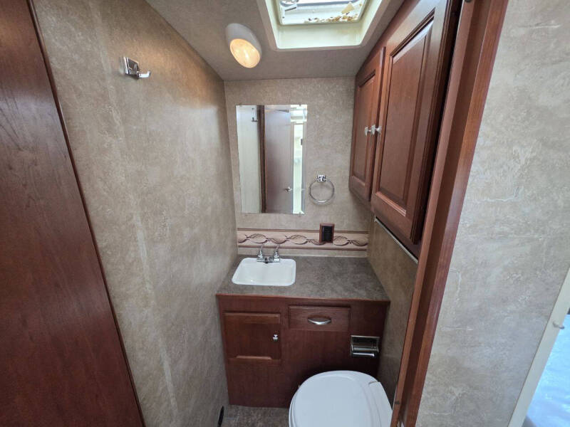 2013 Winnebago Vista