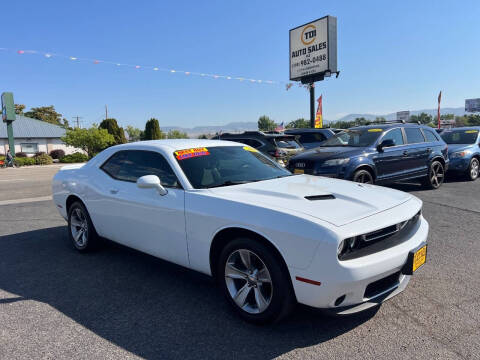 2018 Dodge Challenger SXT Plus