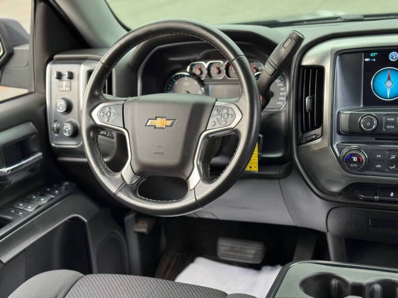 2019 Chevrolet Silverado 1500 LD LT photo 21