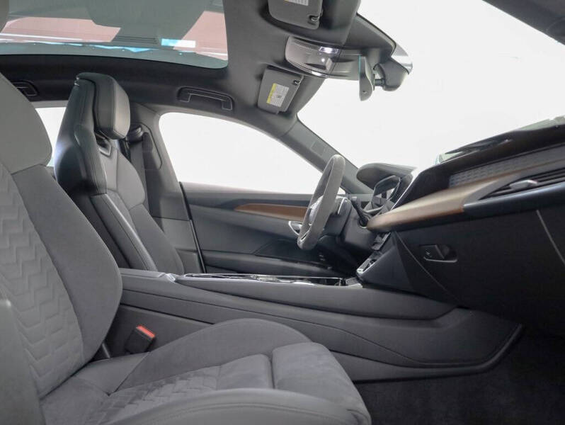 2022 Audi e-tron GT quattro Premium Plus