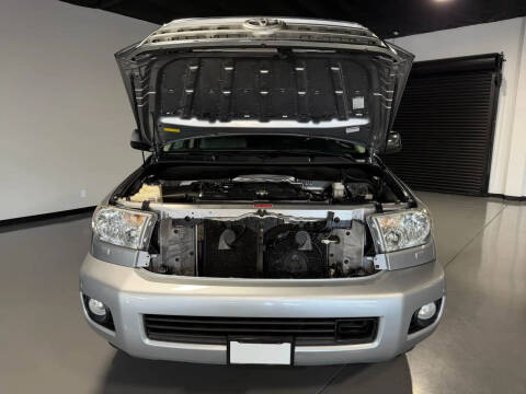 2013 Toyota Sequoia Platinum