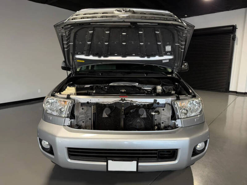 2013 Toyota Sequoia Platinum