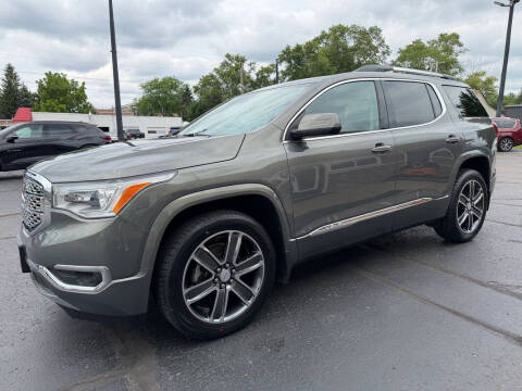 2017 GMC Acadia Denali