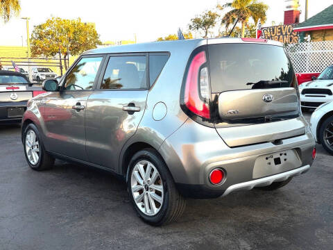 2019 Kia Soul +