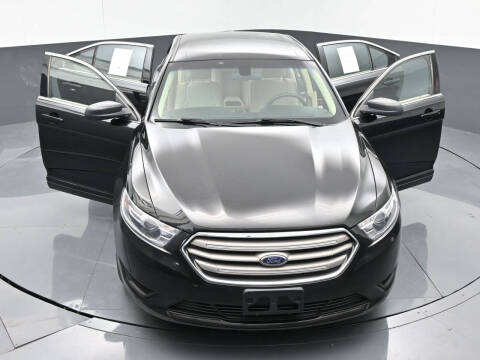 2019 Ford Taurus SE