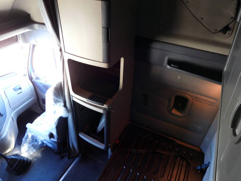 2020 Freightliner Cascadia