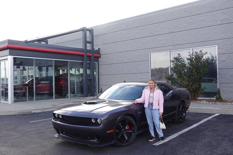 2016 Dodge Challenger R/T's photo