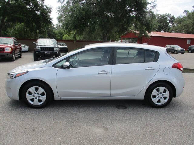2017 Kia Forte5 LX