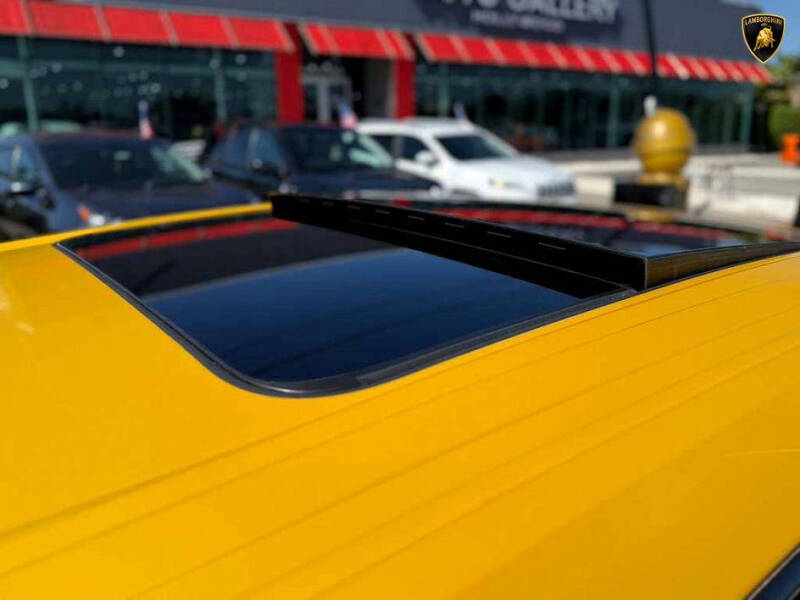 2024 Lamborghini Urus Performante