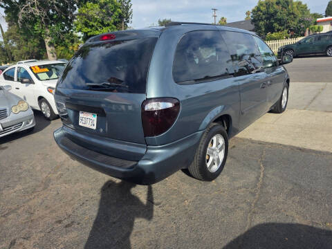 2006 Dodge Grand Caravan SE