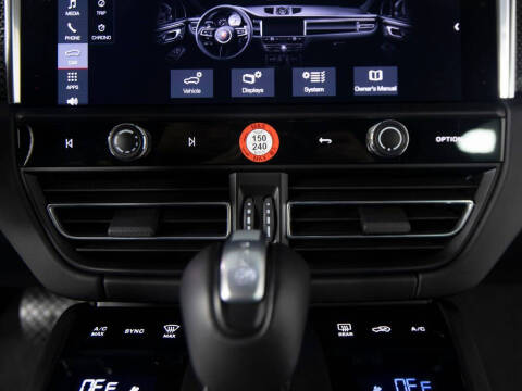 2025 Porsche Macan GTS
