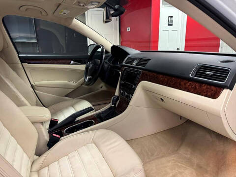 2013 Volkswagen Passat TDI SEL Premium