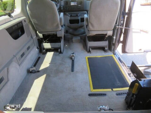 2011 Ford E-Series E-350 SD XLT