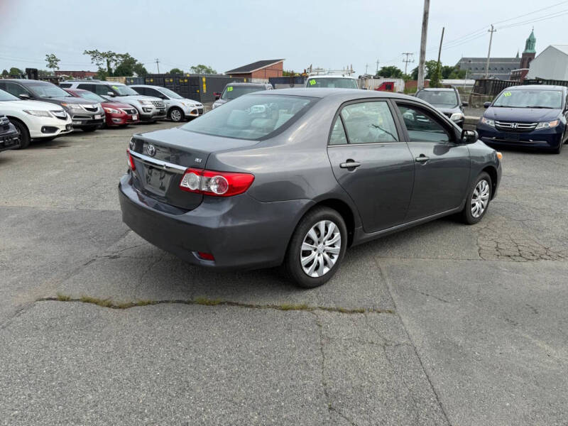 2013 Toyota Corolla LE